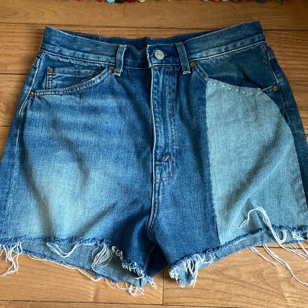 Vintage Levi’s denim shorts